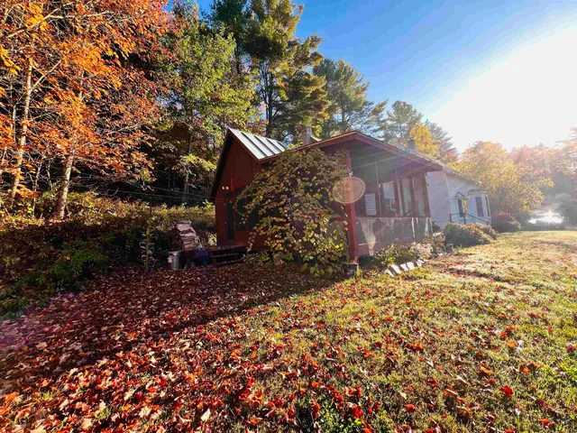 $299,900 | 87 Cochran Road, Groton, VT 05046