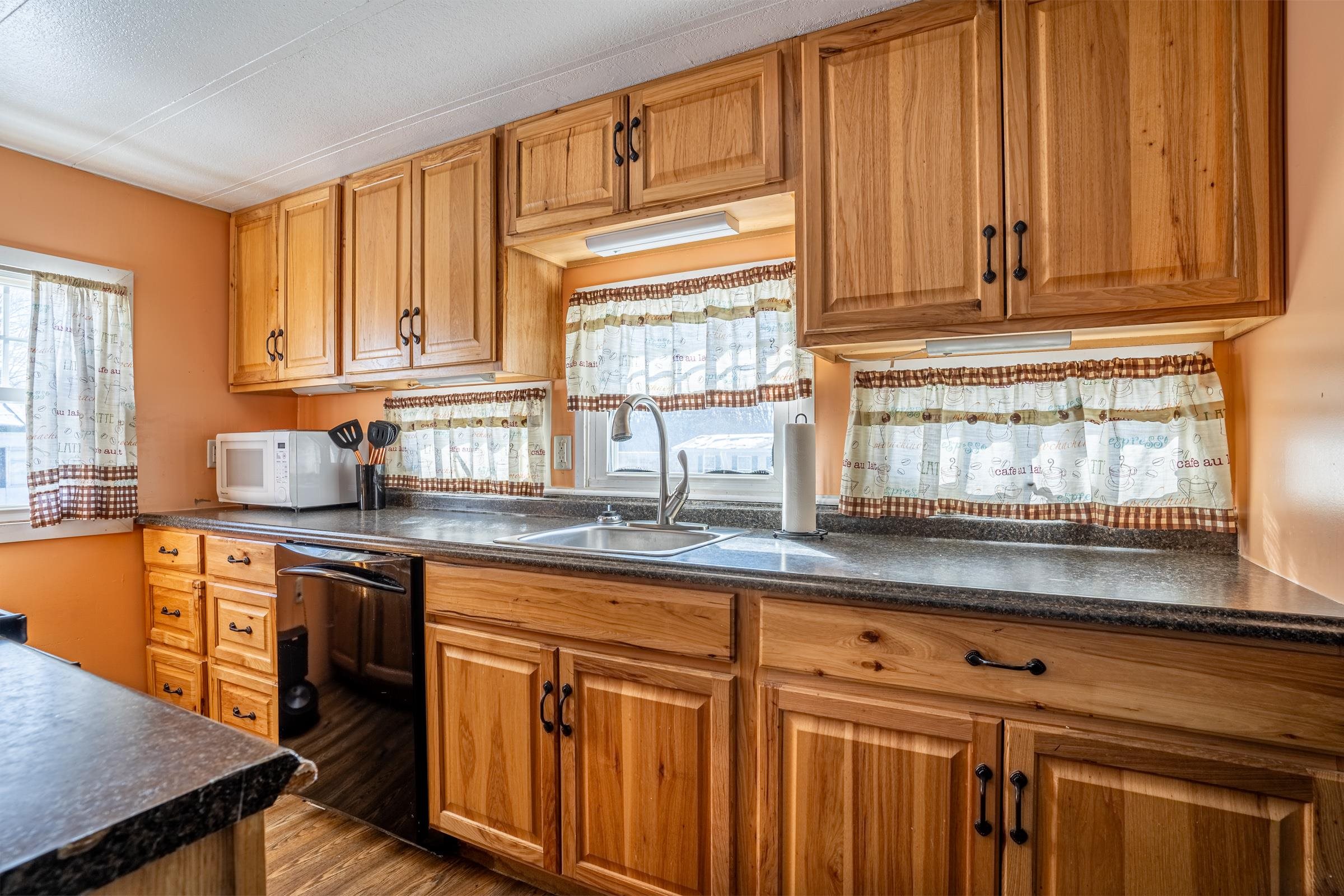 3 South Fuchsia Drive Rochester, NH 03867 - Photo 4 of 28