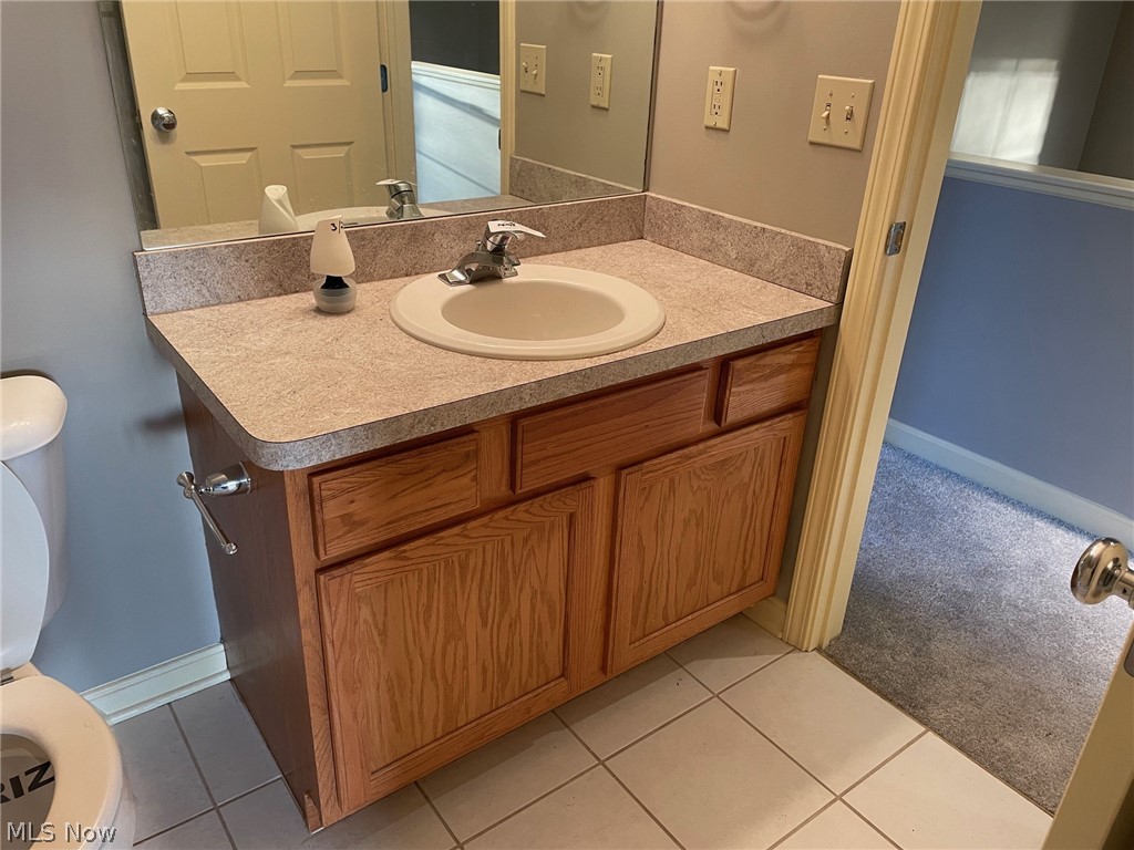 4440 Sexton Road Cleveland, OH 44105 - Photo 24 of 38 Full bath view 4