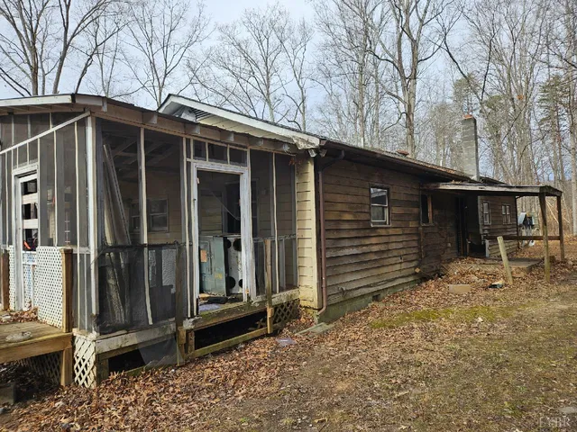 $69,900 | 364 Hallwood Drive, Evington, VA 24550