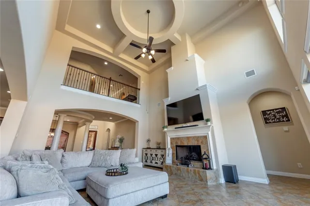 $899,000 | 14 Combwell Garden, Missouri City, TX 77459