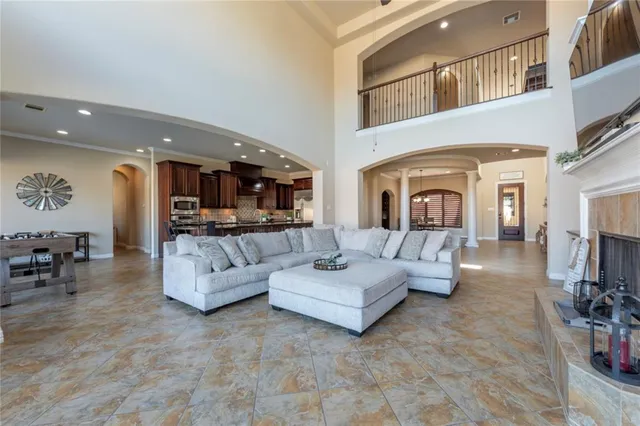 $899,000 | 14 Combwell Garden, Missouri City, TX 77459