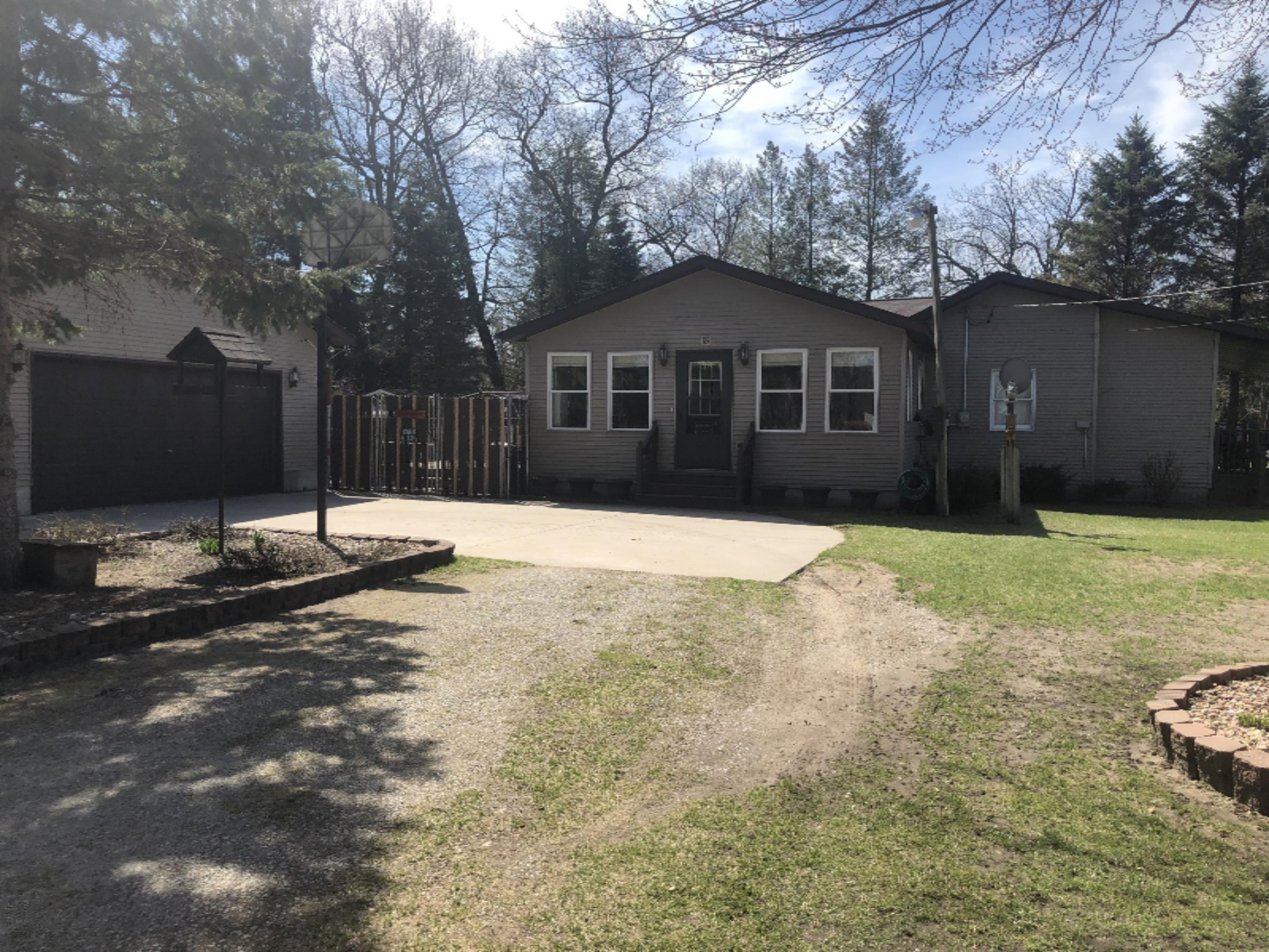 18 South Bock Road Muskegon, MI 49442 - Photo 4 of 33 IMG_8063