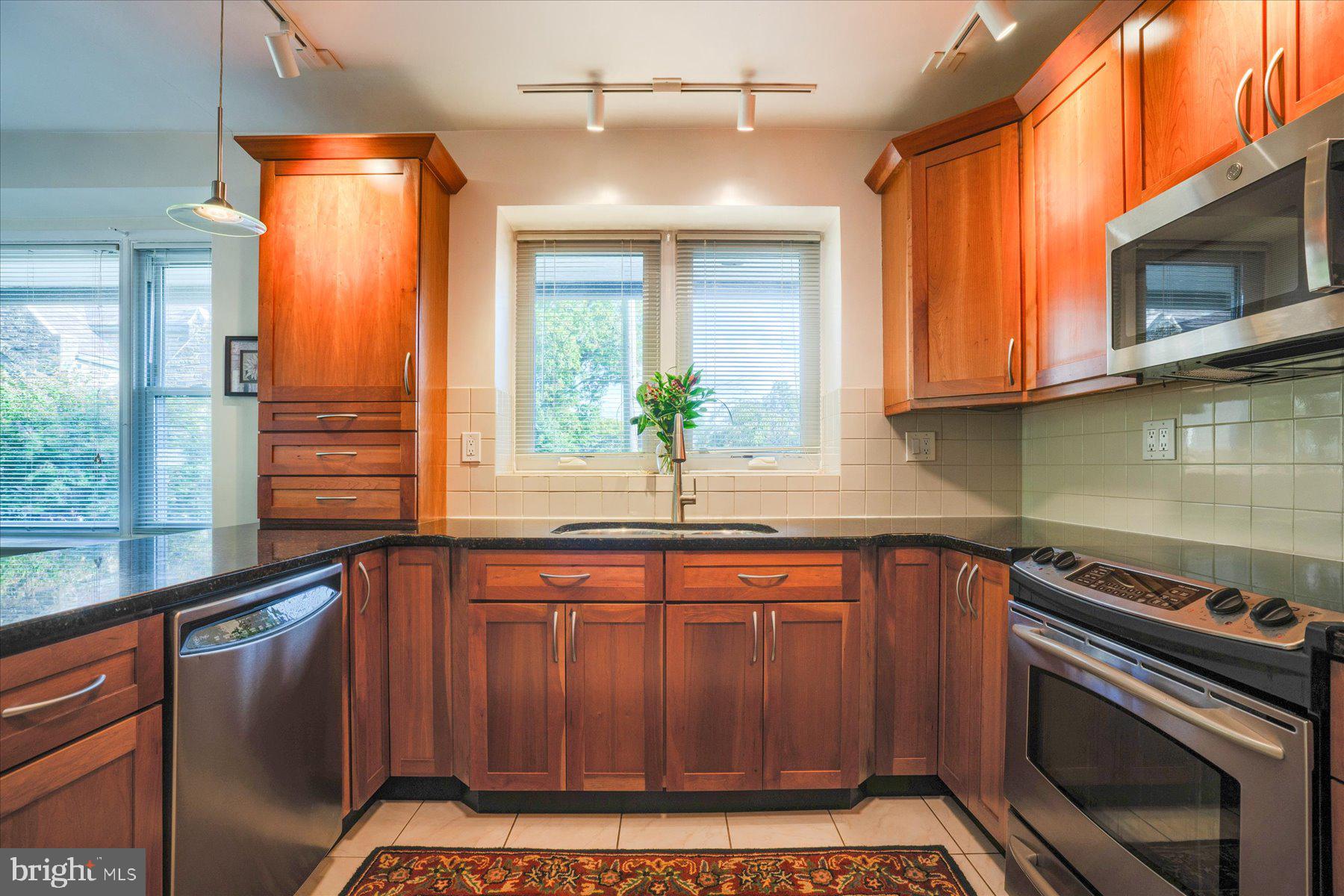 6321 Ridge Avenue Philadelphia, PA 19128 - Photo 12 of 43 Gallery Image 12