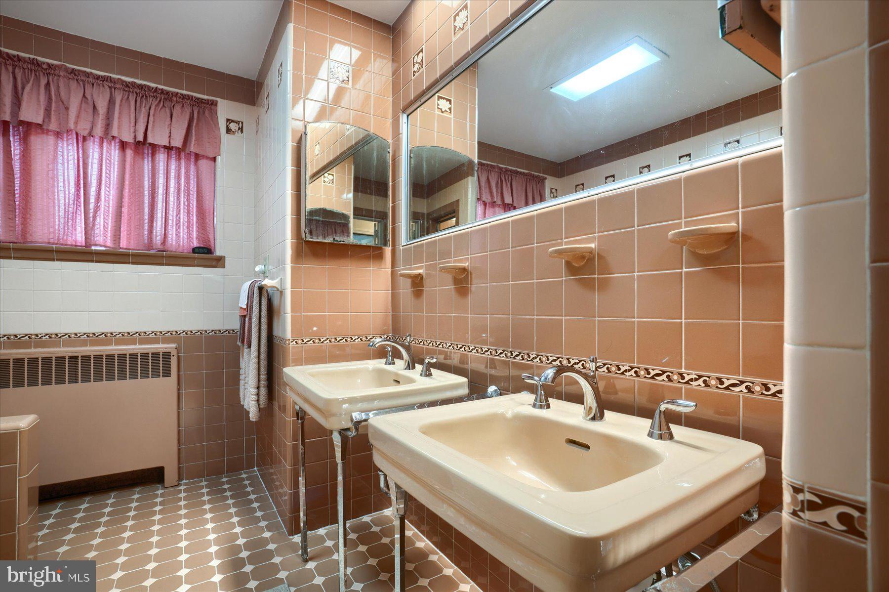 6321 Ridge Avenue Philadelphia, PA 19128 - Photo 22 of 43 Gallery Image 22