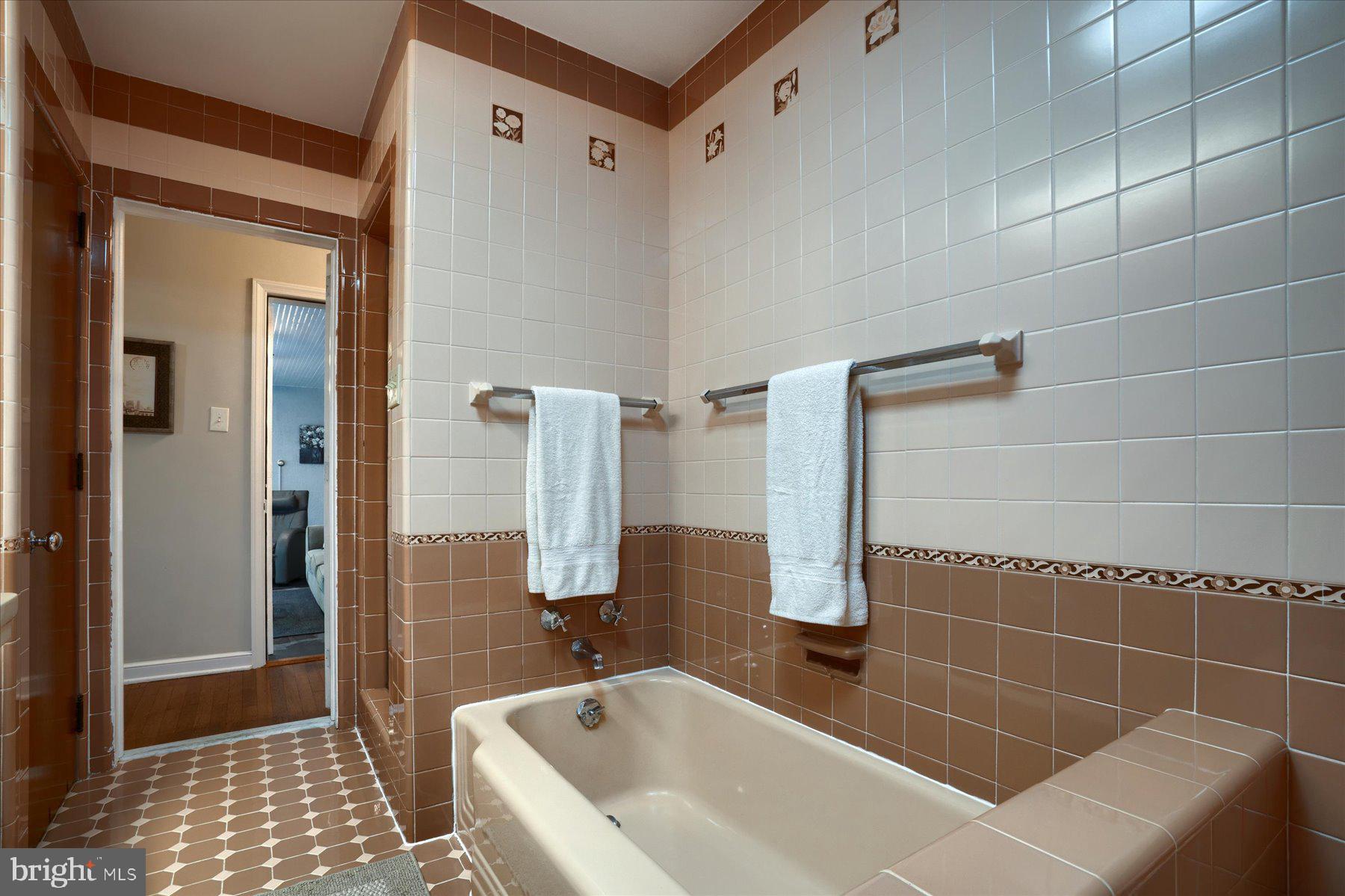 6321 Ridge Avenue Philadelphia, PA 19128 - Photo 23 of 43 Gallery Image 23