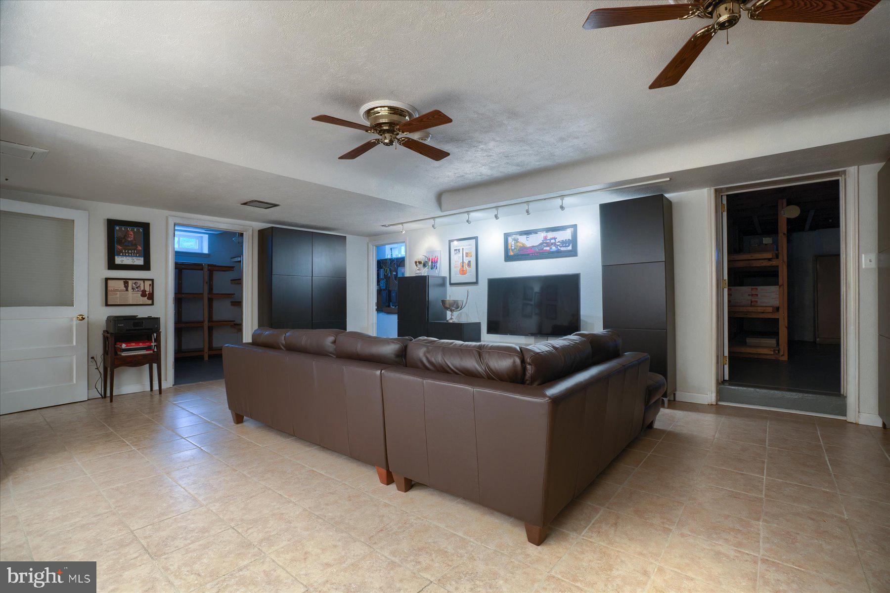 6321 Ridge Avenue Philadelphia, PA 19128 - Photo 32 of 43 Gallery Image 32