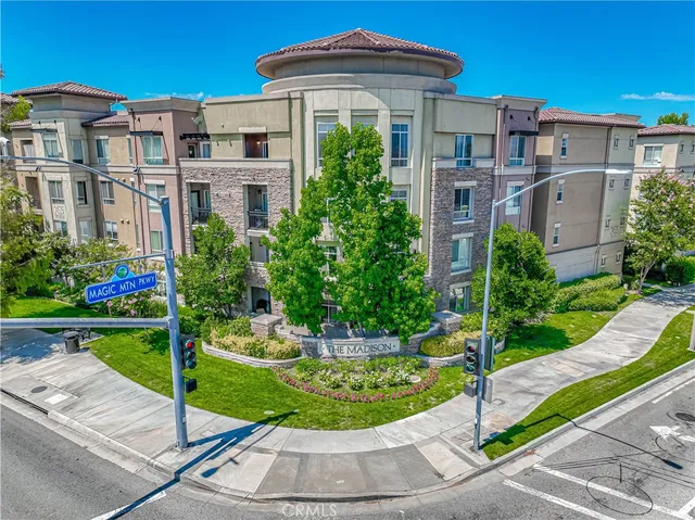 $515,000 | 24595 Town Center Drive, Unit 3205, Valencia, CA 91355