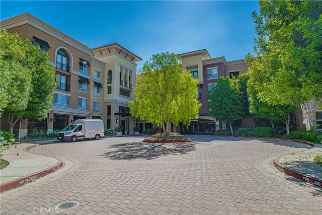$515,000 | 24595 Town Center Drive, Unit 3205, Valencia, CA 91355