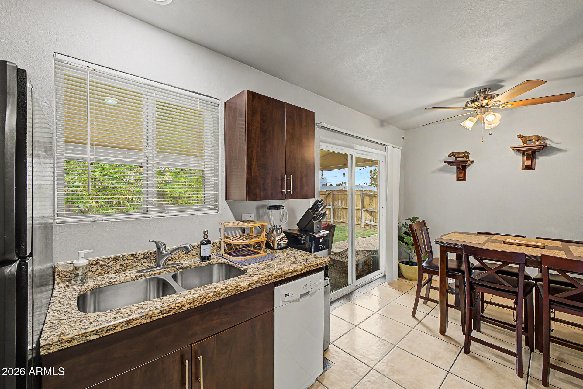 4201 East Almeria Road, Unit 1 Phoenix, AZ 85008 - Photo 14 of 50 Unit 2 - Kitchen