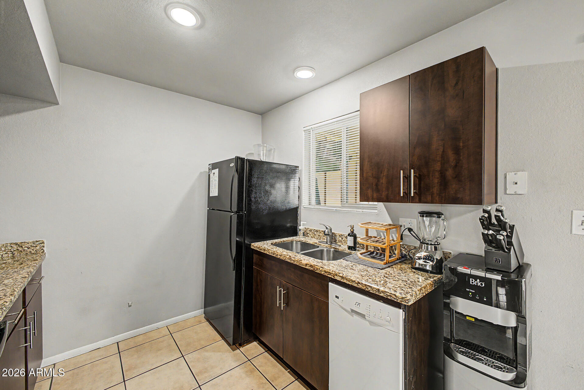 4201 East Almeria Road, Unit 1 Phoenix, AZ 85008 - Photo 15 of 50 Unit 2 - Kitchen