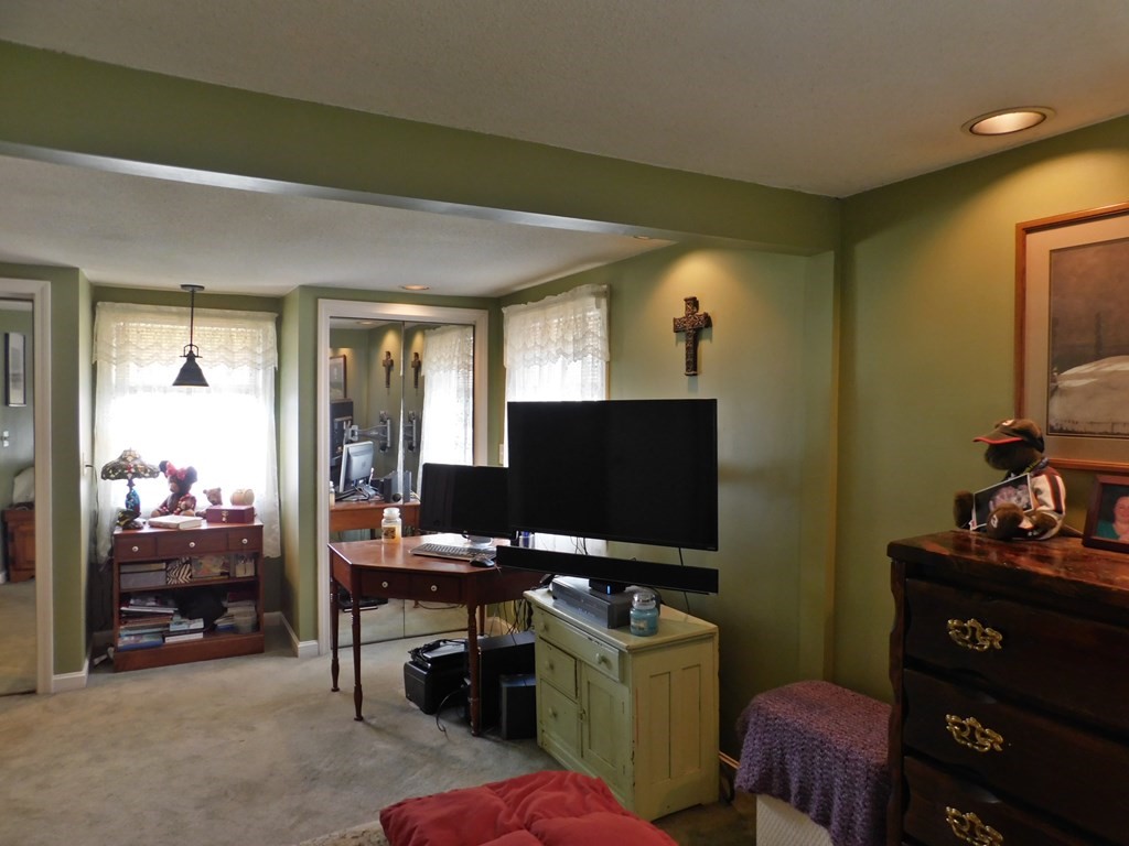 219 Bowles Park Springfield, MA 01104 - Photo 27 of 38 Gallery Image 27