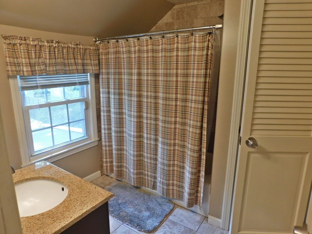 219 Bowles Park Springfield, MA 01104 - Photo 30 of 38 Gallery Image 30