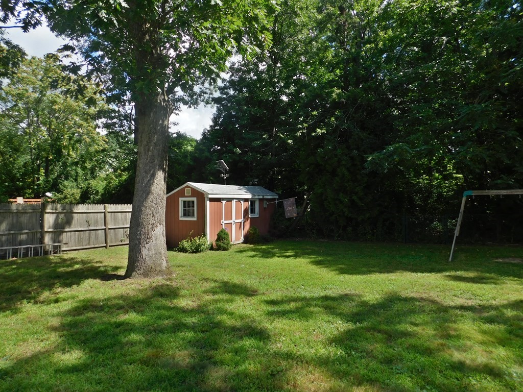 219 Bowles Park Springfield, MA 01104 - Photo 33 of 38 Gallery Image 33