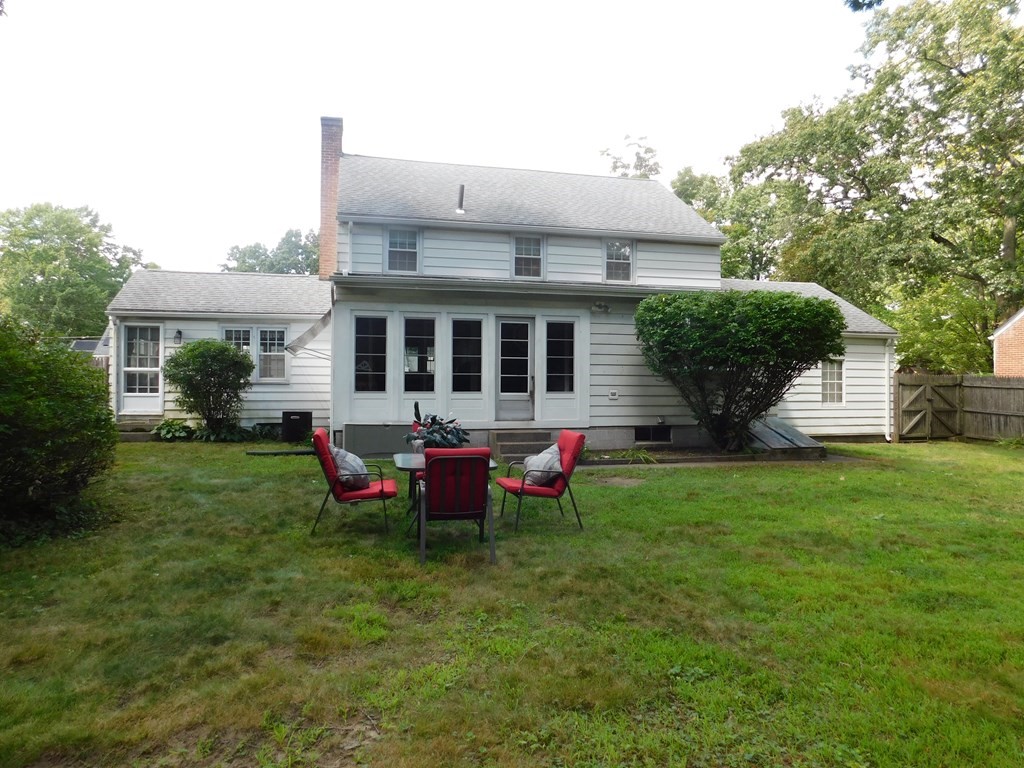 219 Bowles Park Springfield, MA 01104 - Photo 38 of 38 Gallery Image 38