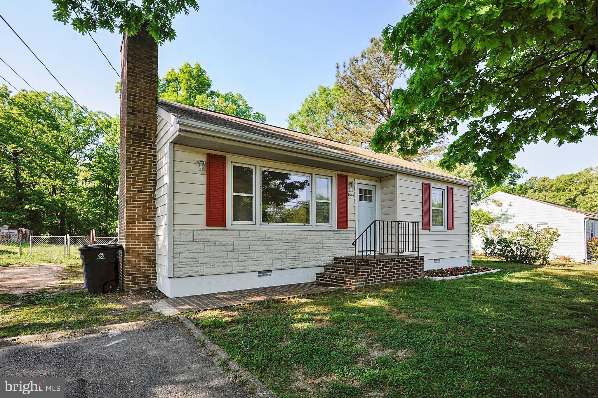 6507 Woodley Road Clinton, MD 20735 - Photo 22 of 28 Exterior (Front)