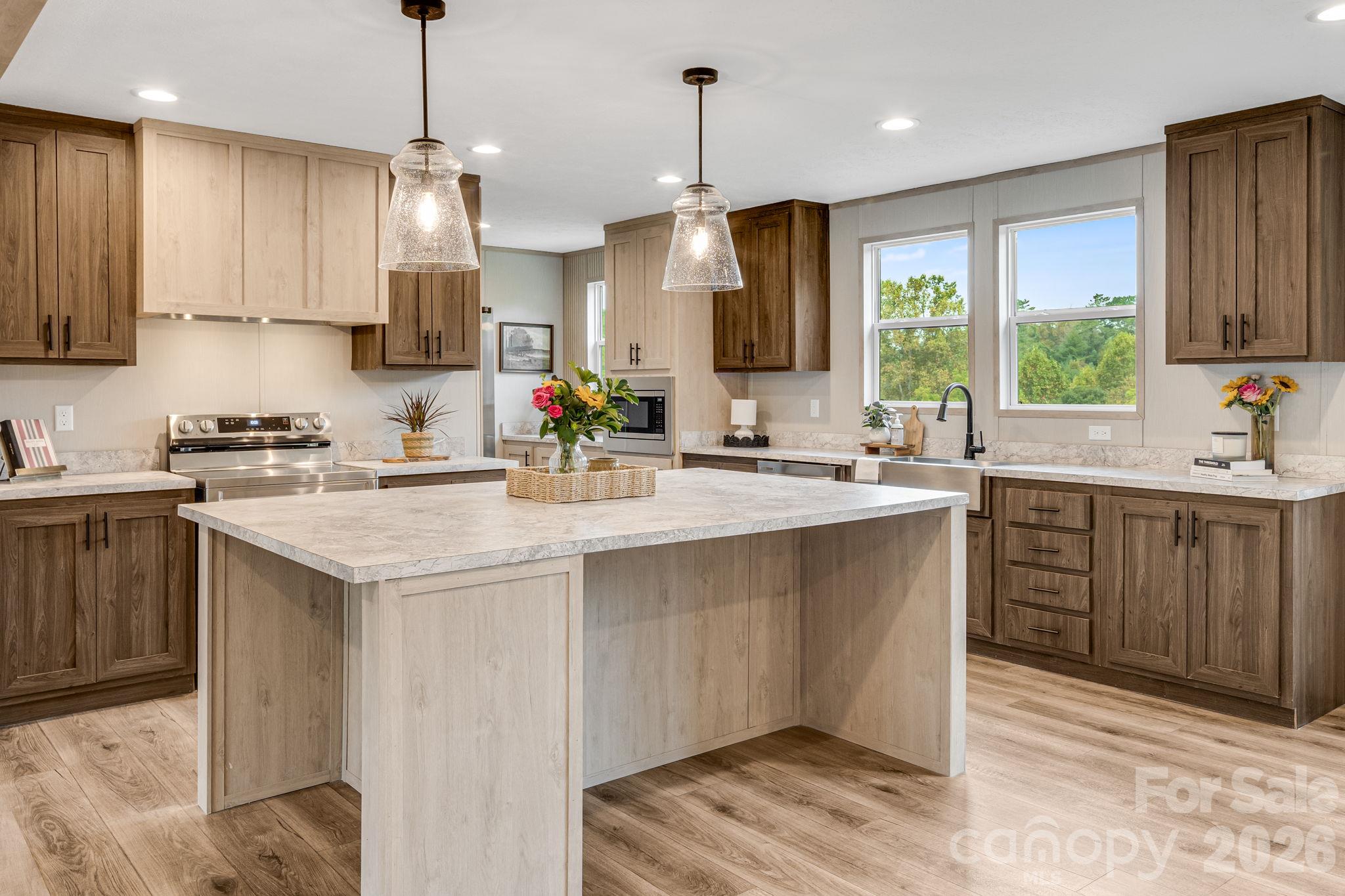 823 Jupiter Road Weaverville, NC 28787 - Photo 5 of 20 Gallery Image 5