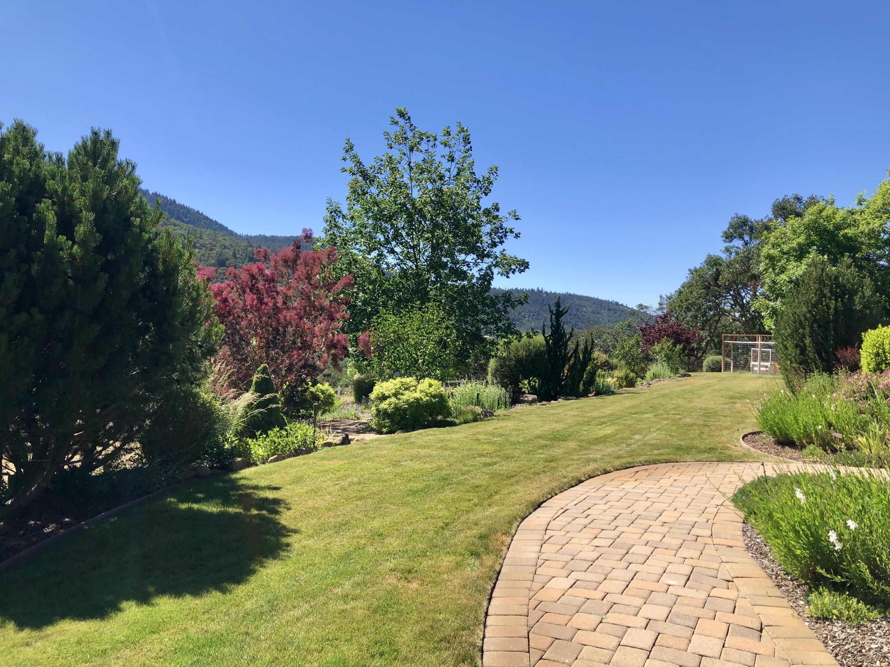 1275 Neil Creek Road Ashland, OR 97520 - Photo 30 of 52 Front