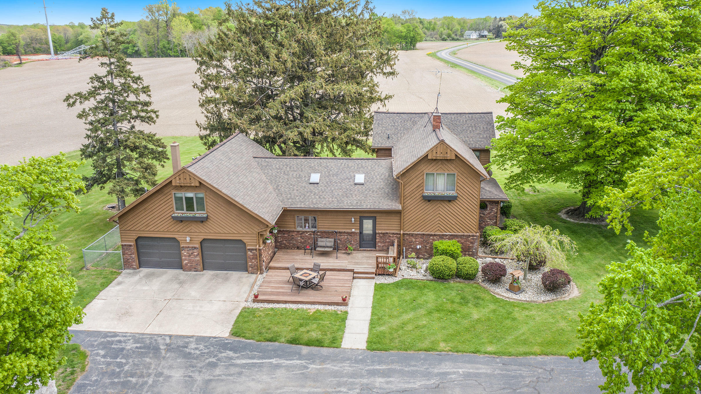 4747 Shanghai Road Sodus, MI 49126 - Photo 1 of 61 DJI_0824 (1)