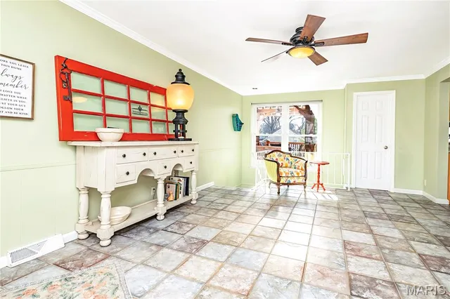 $569,000 | 10748 Leebur Drive, St. Louis, MO 63128