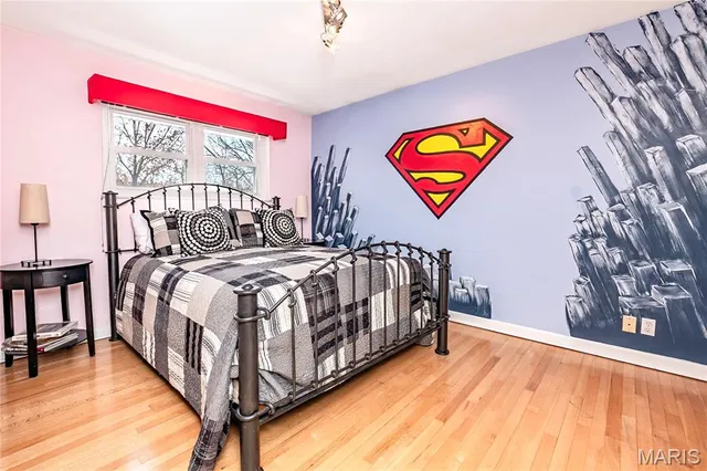 $569,000 | 10748 Leebur Drive, St. Louis, MO 63128