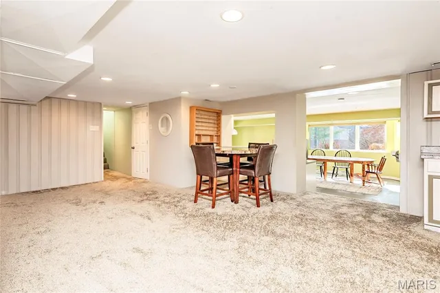 $569,000 | 10748 Leebur Drive, St. Louis, MO 63128