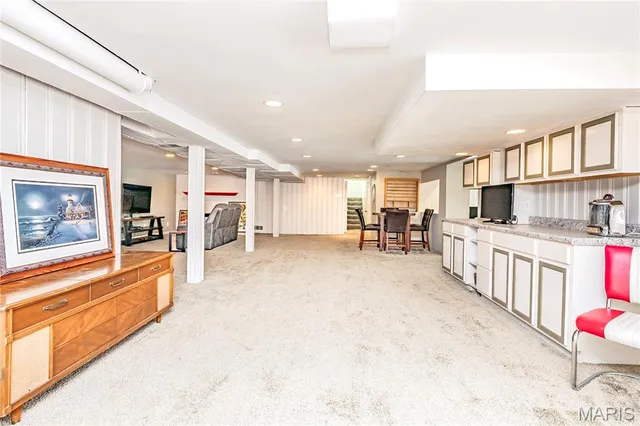 $569,000 | 10748 Leebur Drive, St. Louis, MO 63128