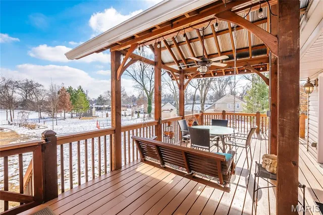 $569,000 | 10748 Leebur Drive, St. Louis, MO 63128