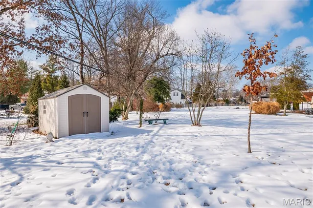 $569,000 | 10748 Leebur Drive, St. Louis, MO 63128