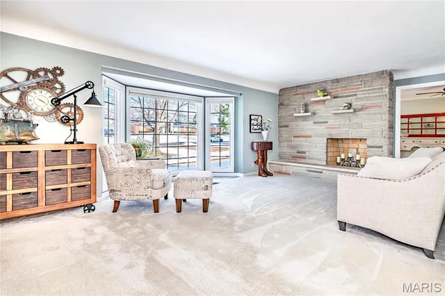 $569,000 | 10748 Leebur Drive, St. Louis, MO 63128