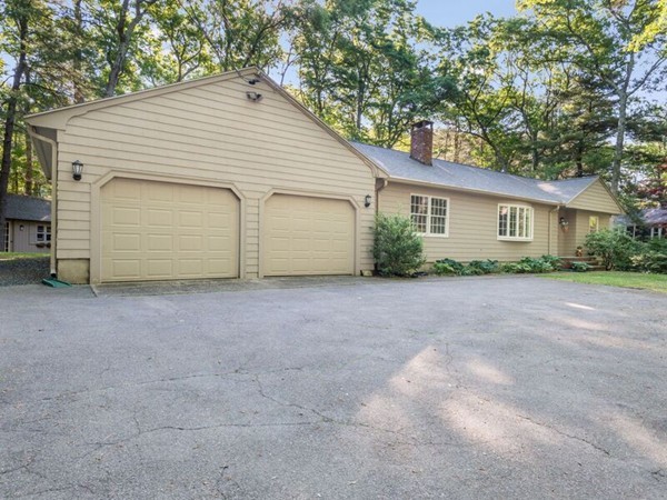 30 Paine Road Cumberland, RI 02864 - Photo 3 of 25 Gallery Image 3