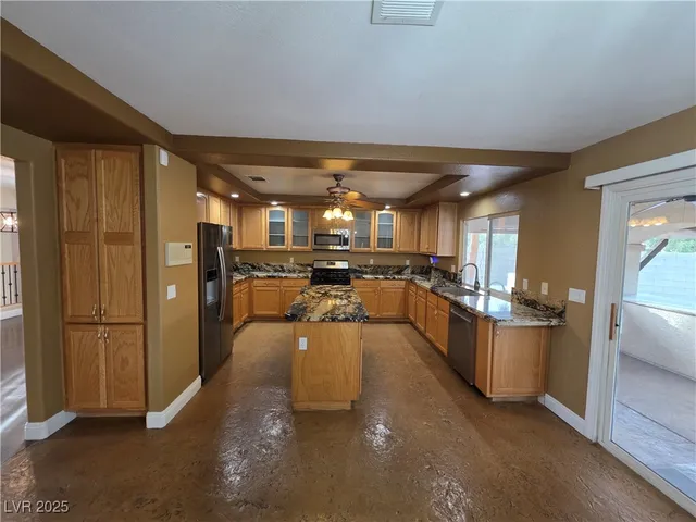 $2,700 | 10697 Wildhurst Street, Las Vegas, NV 89183