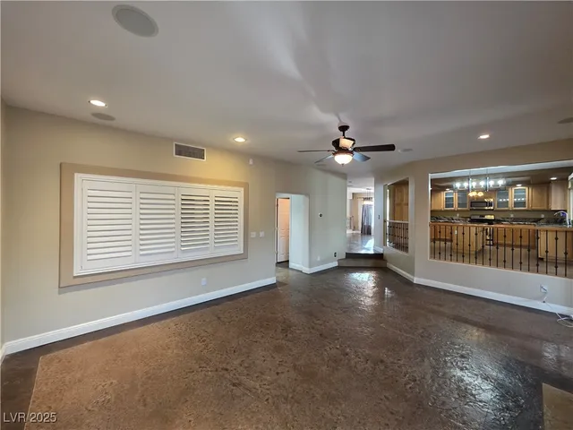 $2,700 | 10697 Wildhurst Street, Las Vegas, NV 89183