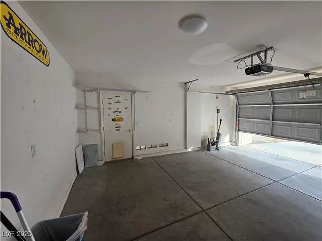 $2,700 | 10697 Wildhurst Street, Las Vegas, NV 89183