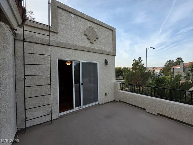 $2,700 | 10697 Wildhurst Street, Las Vegas, NV 89183