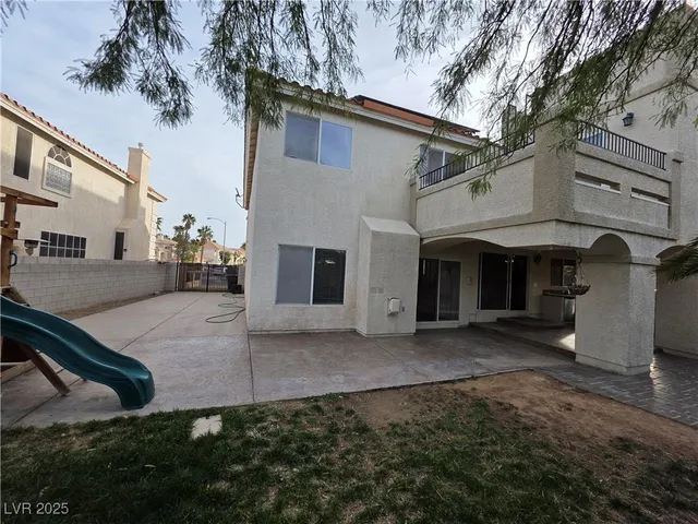 $2,700 | 10697 Wildhurst Street, Las Vegas, NV 89183