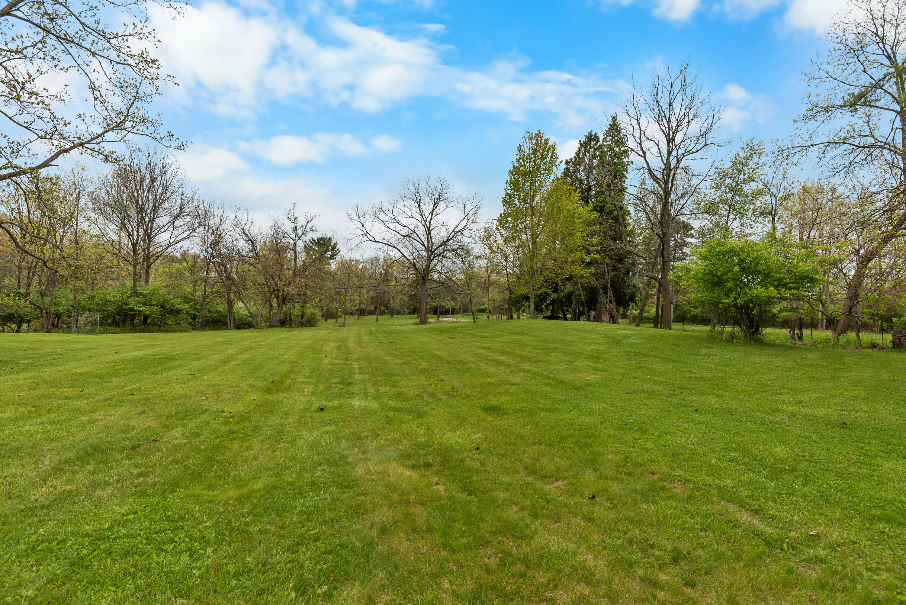 5535 Geddes Road Ann Arbor, MI 48105 - Photo 8 of 48 011_60