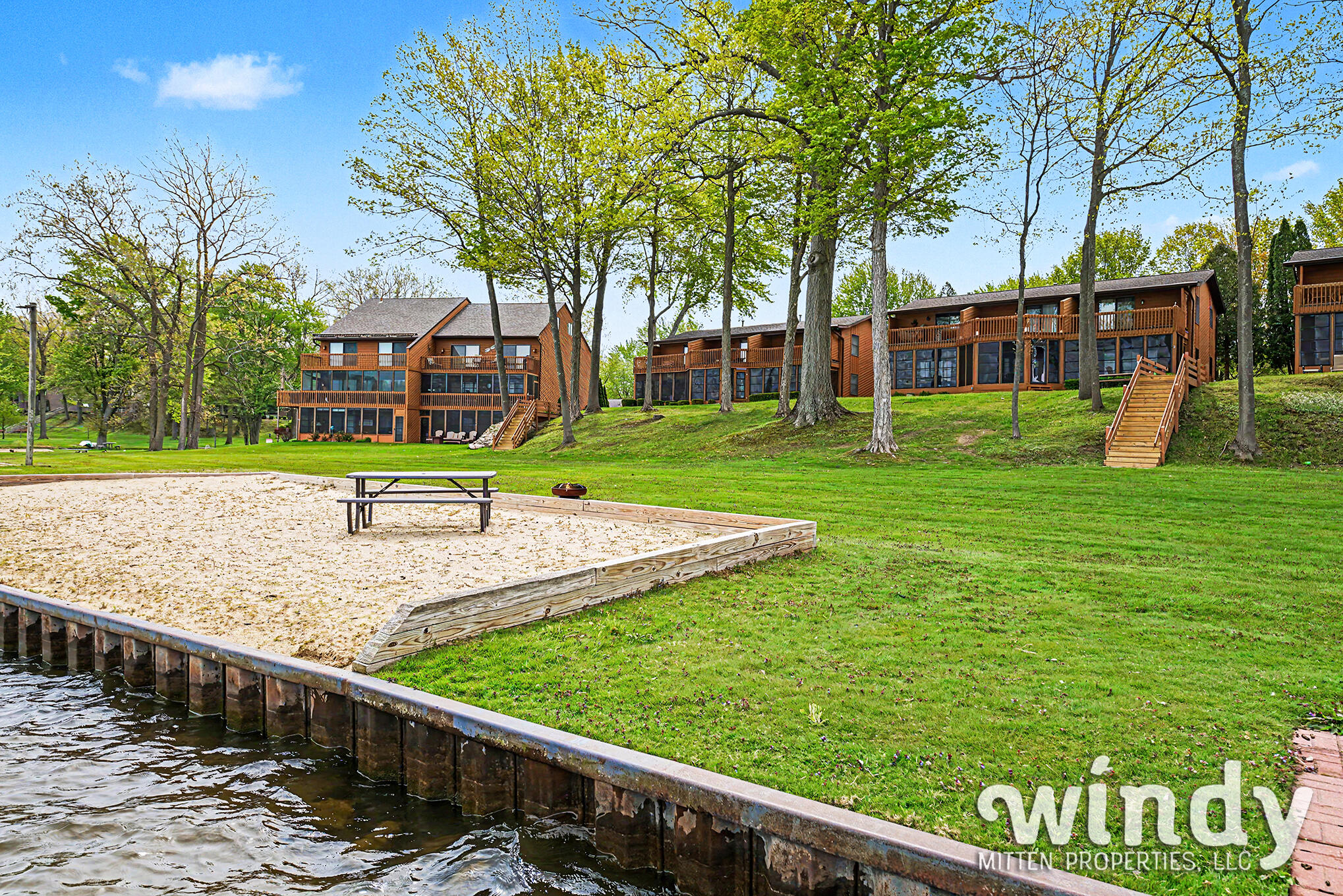 5576 North Watervliet Road, Unit 14 Watervliet, MI 49098 - Photo 3 of 46 DSC09540