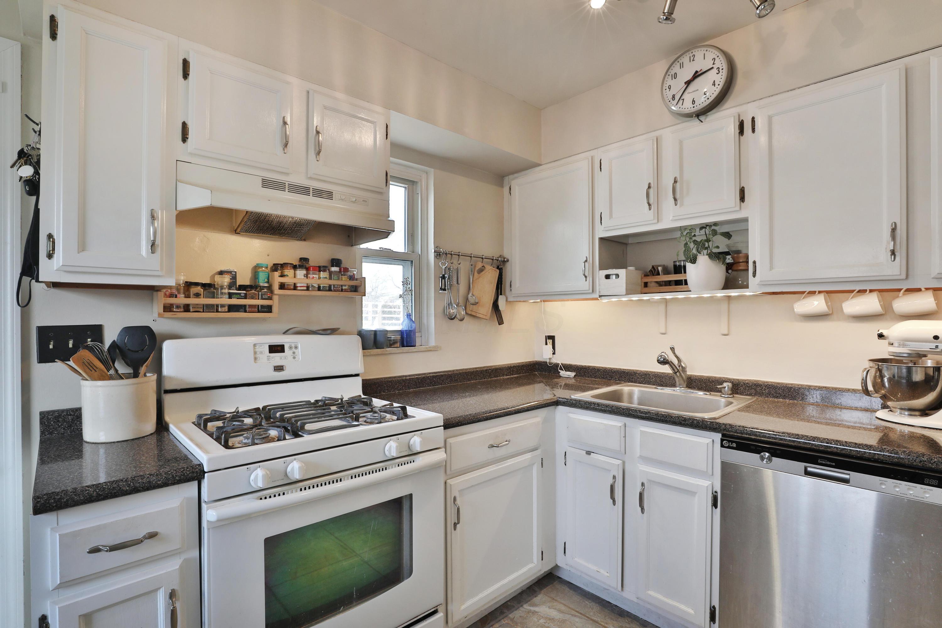 914 South Chesterfield Road Columbus, OH 43209 - Photo 14 of 40 Gallery Image 14