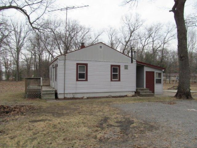 1144 South Maple Island Road Muskegon, MI 49442 - Photo 2 of 13 Additional Photo