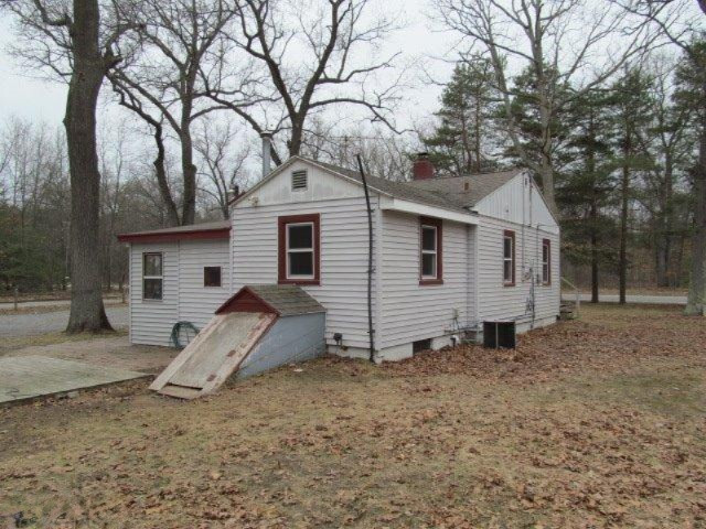 1144 South Maple Island Road Muskegon, MI 49442 - Photo 4 of 13 Additional Photo