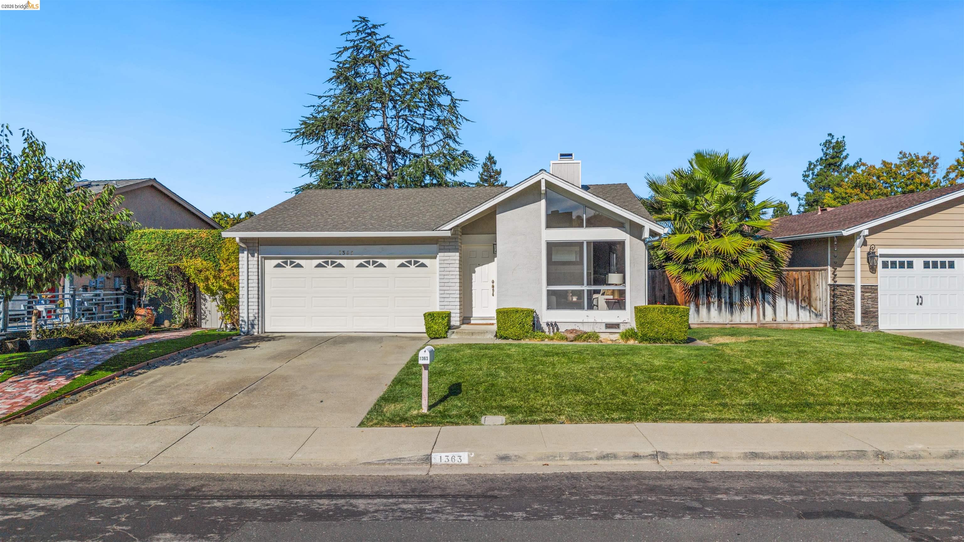 1363 Swallow Tail Road Concord, CA 94521 - Photo 2 of 31 Gallery Image 2