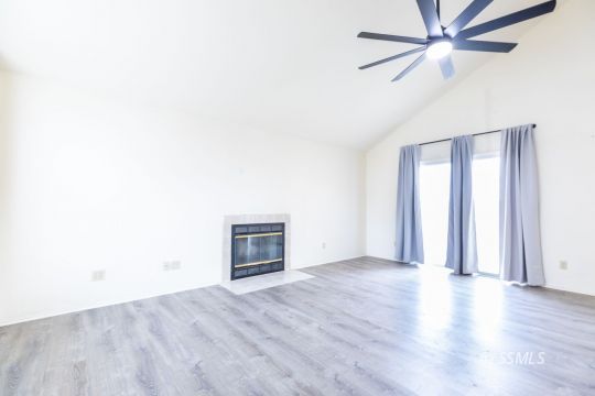 212 West Via Alegre Ridgecrest, CA 93555 - Photo 12 of 40 Gallery Image 12