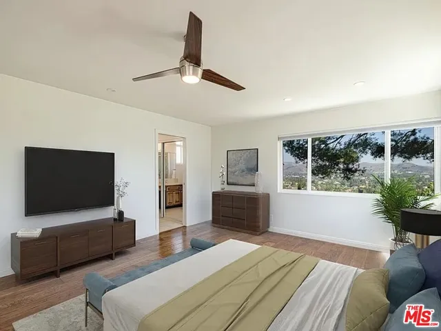 $1,645,000 | 1096 Stoneshead Court, Westlake Village, CA 91361