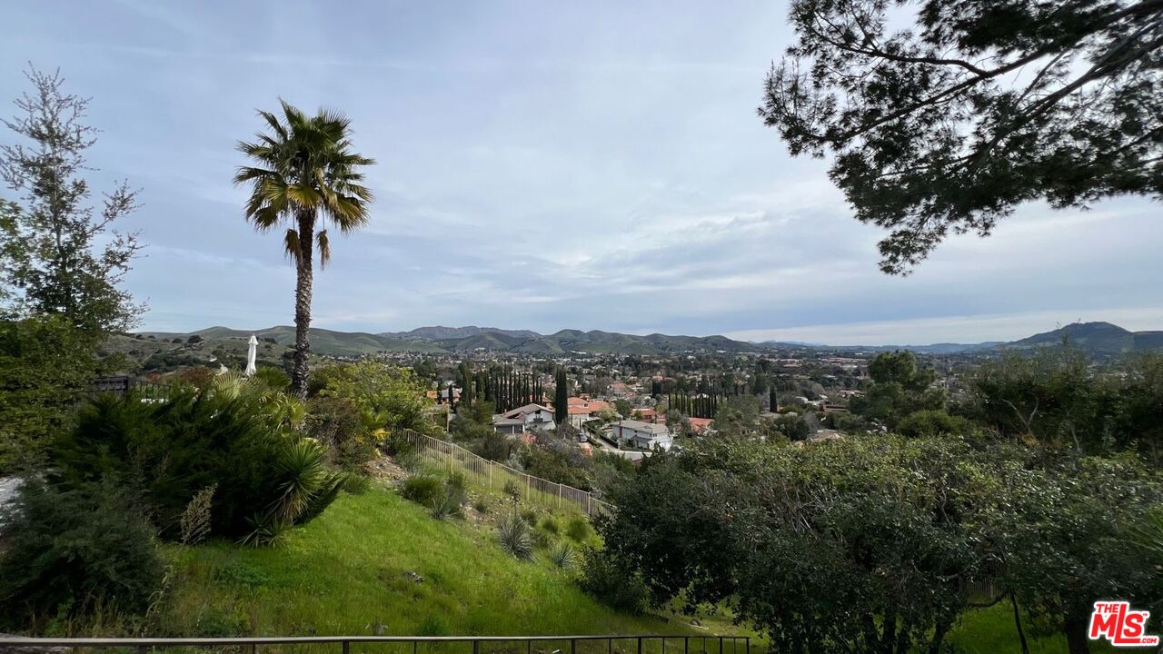 1096 Stoneshead Court Westlake Village, CA 91361 - Photo 33 of 38 a view of a street