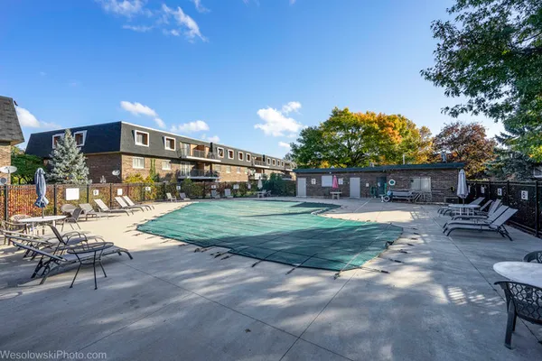 $1,600 | 3222 Sanders Road, Unit 3D, Northbrook, IL 60062