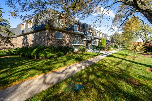 $1,600 | 3222 Sanders Road, Unit 3D, Northbrook, IL 60062