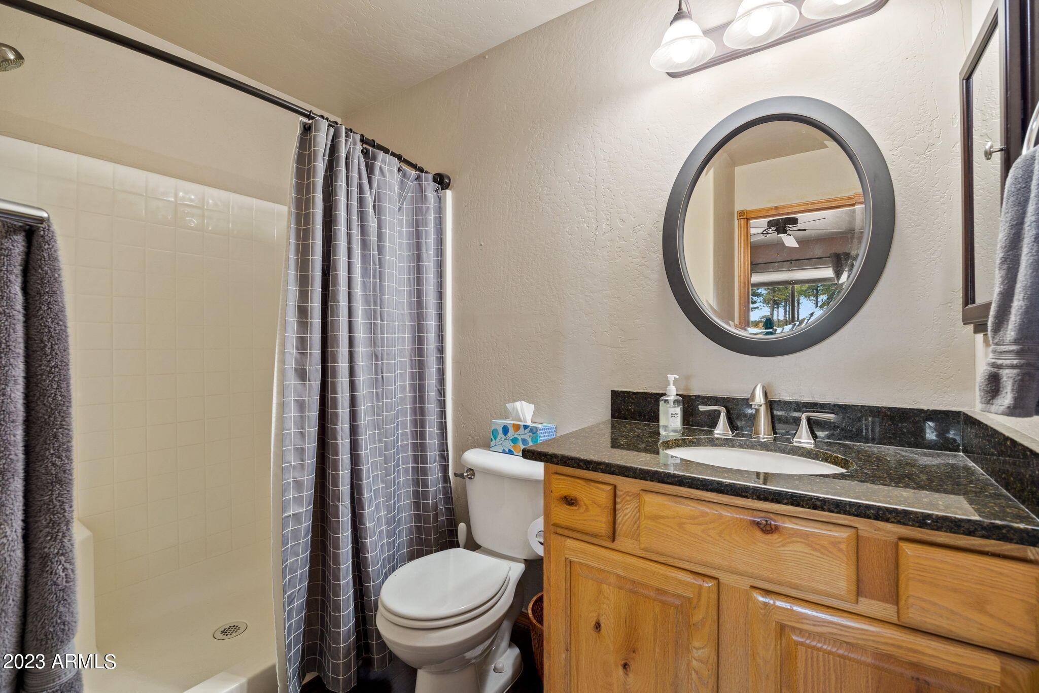 2713 High Pine Loop Overgaard, AZ 85933 - Photo 14 of 33 OWNERS BATH