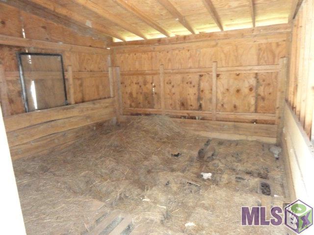 3030 Bayou Blue Road Gray, LA 70359 - Photo 3 of 23 Barn stall