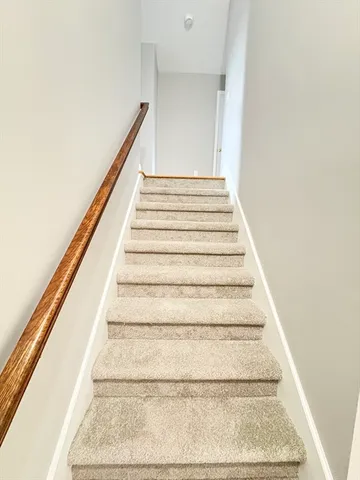 $2,200 | 213 Skeele Street, Unit RIGHT, Chicopee, MA 01013